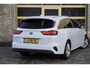 Kia Ceed Sportswagon 1.0 T-GDi DynamicPlusLine BJ2020 Lmv 16" | Led | Pdc | Navi | Keyless entry | Afneembare trekhaak | Achteruitrijcamera | Climate control | Cruise control | Verwarmde voorstoelen | Verwarmd stuurwiel | Extra getint glas