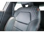 Renault Clio 1.3 TCe Initiale Paris *Automaat*Navi+360Camera*Climate Control*Bose Audio*Winter Pack*Lederen interieur*Keyless Entry*Vol opties!