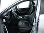 Toyota RAV4 2.5 Hybrid AWD Active | 1650KG | Lederen bekleding | Winterpakket | Parkeersensor voor en achter |