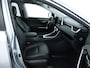 Toyota RAV4 2.5 Hybrid AWD Active | 1650KG | Lederen bekleding | Winterpakket | Parkeersensor voor en achter |