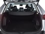 Toyota RAV4 2.5 Hybrid AWD Active | 1650KG | Lederen bekleding | Winterpakket | Parkeersensor voor en achter |