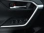 Toyota RAV4 2.5 Hybrid AWD Active | 1650KG | Lederen bekleding | Winterpakket | Parkeersensor voor en achter |