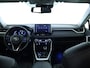 Toyota RAV4 2.5 Hybrid AWD Active | 1650KG | Lederen bekleding | Winterpakket | Parkeersensor voor en achter |