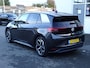 Volkswagen ID.3 First Plus 58 kWh Automatische airco, navigatie, achteruitrijcamera, parkeersensoren voor en achter, velgen 19 inch, afneembare trekhaak af fabriek, enz.