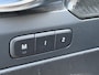 Volvo XC40 2.0 B4 Plus Dark | Trekhaak | Memory | Zitting verlengers | parkeersensoren vóór en achter | camera | Google auto | Full LED | verwarmde voorstoelen en stuurwiel | trekgewicht 2000KG! |