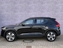 Volvo XC40 2.0 B4 Plus Dark | Trekhaak | Memory | Zitting verlengers | parkeersensoren vóór en achter | camera | Google auto | Full LED | verwarmde voorstoelen en stuurwiel | trekgewicht 2000KG! |