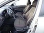 Hyundai i30 1.6i Dynamic Business Automatische airco, licht metalen velgen, afneembare trekhaak, cruise controle, enz.
