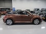 Volkswagen Beetle Cabriolet 1.2 TSI Sound 2018 Camera Navigatie App Connect Stoelverwarming Airco-ECC Windscherm Boekjes 17 inch Sportvelgen PDC Bluetooth Cruisecontrol