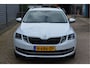 Skoda Octavia Combi 1.5 TSI Greentech Business Edition Plus O.a: Leder, Stoelverw, Camera, Haak, PDC, Carplay, Etc. All-in Prijs!