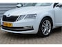 Skoda Octavia Combi 1.5 TSI Greentech Business Edition Plus O.a: Leder, Stoelverw, Camera, Haak, PDC, Carplay, Etc. All-in Prijs!