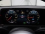 Mercedes-Benz A-klasse 250e AMG | Stoelverwarming | Carplay | Camera | Leder/Alcantara | Sfeerverlichting | Park Assist | Widescreen | Full LED | Dodehoek detectie | PHEV | Plug In