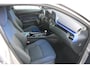 Toyota C-HR 1.8 Hybrid Bi-Tone Plus | Incl. 12 maanden garantie | Adaptieve cruise control | Stoel/stuurverwarming | Climate control | Parkeercamera | Parkeersensoren | DAB | Navigatie | JBL audio |