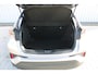 Toyota C-HR 1.8 Hybrid Bi-Tone Plus | Incl. 12 maanden garantie | Adaptieve cruise control | Stoel/stuurverwarming | Climate control | Parkeercamera | Parkeersensoren | DAB | Navigatie | JBL audio |