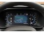 Volvo XC40 B4 Automaat Plus Dark | Trekhaak | Parkeercamera | Verwarmbare Voorstoelen | Apple Carplay/ Android Auto | Power Seats | BLIS Dodehoekdetectie | Adaptieve Cruise Control | Google Infotainment