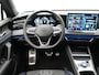 Volkswagen Tiguan 1.5 eHybrid R-Line Edition Panoramadak - Trekhaak - Navigatie  - Camera