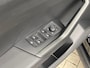 Volkswagen T-Cross 1.0 TSI Life Edition / Achteruitrijcamera / App Connect / Keyless / 17'' LMV / VW