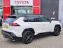 Toyota RAV4 2.5 Hybrid AWD Bi-Tone TREKHAAK 1650KG TREKGEWICHT PDC STUUR EN STOELVERWARMING