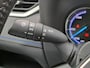 Toyota RAV4 2.5 Hybrid AWD Bi-Tone TREKHAAK 1650KG TREKGEWICHT PDC STUUR EN STOELVERWARMING