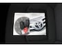 Toyota C-HR 1.8 Hybrid Style | Navigatie | Stuur en stoelverwarming | Parkeersensoren |