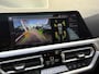 BMW 3-Serie 330e M-pakket | Panoramadak | Leder | Sportstoelen | Live cockpit | Wegklapbare trekhaak | Navigatie | Apple CarPlay | Rijstrooksensor | Climate control | 18 inch LMV | LED | DAB | PDC voor+achter | Camera | Volledig onderhouden