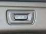 BMW 3-Serie 330e M-pakket | Panoramadak | Leder | Sportstoelen | Live cockpit | Wegklapbare trekhaak | Navigatie | Apple CarPlay | Rijstrooksensor | Climate control | 18 inch LMV | LED | DAB | PDC voor+achter | Camera | Volledig onderhouden