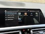 BMW 3-Serie 330e M-pakket | Panoramadak | Leder | Sportstoelen | Live cockpit | Wegklapbare trekhaak | Navigatie | Apple CarPlay | Rijstrooksensor | Climate control | 18 inch LMV | LED | DAB | PDC voor+achter | Camera | Volledig onderhouden