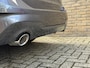 BMW 3-Serie 330e M-pakket | Panoramadak | Leder | Sportstoelen | Live cockpit | Wegklapbare trekhaak | Navigatie | Apple CarPlay | Rijstrooksensor | Climate control | 18 inch LMV | LED | DAB | PDC voor+achter | Camera | Volledig onderhouden