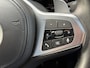 BMW 3-Serie 330e M-pakket | Panoramadak | Leder | Sportstoelen | Live cockpit | Wegklapbare trekhaak | Navigatie | Apple CarPlay | Rijstrooksensor | Climate control | 18 inch LMV | LED | DAB | PDC voor+achter | Camera | Volledig onderhouden