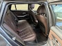 BMW 3-Serie 330e M-pakket | Panoramadak | Leder | Sportstoelen | Live cockpit | Wegklapbare trekhaak | Navigatie | Apple CarPlay | Rijstrooksensor | Climate control | 18 inch LMV | LED | DAB | PDC voor+achter | Camera | Volledig onderhouden