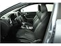 Kia Ceed Sportswagon 1.5 T-GDi GT-Line Apple Carplay/Android Auto - Cruise Control - Dodehoekdetectie - Panoramadak - Navigatie - Stuur/Stoelverwarming Fabrieksgarantie tot 07-2031