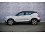 Volvo XC40 1.5 T4 Recharge R-Design | Trekhaak | Power Seats | Adaptive Cruise | Stoel & Stuurverwarming | 19" | Memory |