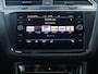 Volkswagen Tiguan 1.5 TSI R-Line Business+ | Pano | Keyless | IQ Light | Trekhaak | Stuur/Stoelverw.