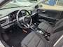 Kia Rio 1.0 TGDI ComfortPlusLine Navigator NL-AUTO! | DEALER OH! | CAMERA | PARK SENS | CRUISE | NAVI | 15" LMV | PRACHTIGE STAAT!