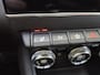 Renault Captur 1.6 E-Tech Plug-in Hybrid 160 Initiale Paris / Automaat / Apple Carplay Android Auto / Rondomzicht camera / Stuur-, en Stoelverwarming / Keyless Entry/Start / Navigatie /