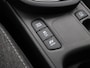 Toyota Yaris Cross 1.5 Hybrid 130 Dynamic | Achteruitrijcamera | Stuur, Voorruit en stoelverwarming | Apple Carplay & Android Auto |