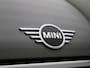 MINI Clubman 1.5 Cooper Essential | AUTOMAAT | Lage Km Stand! | Navigatie | LED Koplampen | Sfeerverlichting | Achteruitrijcamera | Voorstoelen Verwarmd | Keyless Entry | Cruise Control | Parkeersensor Achter | Apple Carplay / Android Auto | Lichtmetalen Velgen |  Lage km stand