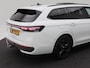 Volkswagen Passat Variant 1.5 eHybrid 272 Pk Automaat R-Line Edition | Matrix LED | Panoramadak | Head-Up | Black Style | Trekhaak | 18" | 19.087 Km!!