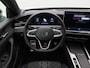 Volkswagen Passat Variant 1.5 eHybrid 272 Pk Automaat R-Line Edition | Matrix LED | Panoramadak | Head-Up | Black Style | Trekhaak | 18" | 19.087 Km!!