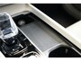 Volvo XC60 2.0 T8 AWD Recharge LONG RANGE 335kW/455pk Aut8 Ultimate Bright LUCHTVERING + HARMAN/KARDON + PANORAMADAK + PILOT ASSIST + ADAPT.CRUISE + LANE ASSIST + STOELMASSAGE + STOELVERWARMING&-VENTILATIE + 360 CAMERA + KEYLESS + PARKSENSOREN + 20" LM-VELGEN!!
