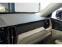 Volvo XC60 2.0 T8 AWD Recharge LONG RANGE 335kW/455pk Aut8 Ultimate Bright LUCHTVERING + HARMAN/KARDON + PANORAMADAK + PILOT ASSIST + ADAPT.CRUISE + LANE ASSIST + STOELMASSAGE + STOELVERWARMING&-VENTILATIE + 360 CAMERA + KEYLESS + PARKSENSOREN + 20" LM-VELGEN!!