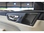 Volvo XC60 2.0 T8 AWD Recharge LONG RANGE 335kW/455pk Aut8 Ultimate Bright LUCHTVERING + HARMAN/KARDON + PANORAMADAK + PILOT ASSIST + ADAPT.CRUISE + LANE ASSIST + STOELMASSAGE + STOELVERWARMING&-VENTILATIE + 360 CAMERA + KEYLESS + PARKSENSOREN + 20" LM-VELGEN!!