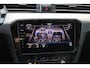Volkswagen Passat Variant 1.5 R-Line TSI 150pk | IQ-LED | Camera | Keyless | Carplay | Navi | Leder | ACC | Climate