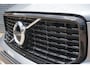 Volvo XC40 2.0 T5 AWD R-Design Intro Edition | 2100KG TREKGEWICHT | Trekhaak | Schuif/kantel panoramadak | BLIS | Keyless entry/start | Volvo on Call | Parkeercamera | Stoelverwarming | Adaptieve cruise control |