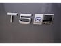 Volvo XC40 2.0 T5 AWD R-Design Intro Edition | 2100KG TREKGEWICHT | Trekhaak | Schuif/kantel panoramadak | BLIS | Keyless entry/start | Volvo on Call | Parkeercamera | Stoelverwarming | Adaptieve cruise control |