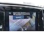 Volvo XC40 2.0 T5 AWD R-Design Intro Edition | 2100KG TREKGEWICHT | Trekhaak | Schuif/kantel panoramadak | BLIS | Keyless entry/start | Volvo on Call | Parkeercamera | Stoelverwarming | Adaptieve cruise control |