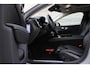 Volvo V60 B4 Automaat Plus Dark Trekhaak | Premium Audio by Harman Kardon | Stoelventilatie | Panoramadak | Driver Awareness | Driver Assist | Getinte ramen | Verwarmbare voorstoelen | Verwarmbaar stuurwiel | Verwarmbare achterbank | Visual Park Assist | 19 Inch | Driver Awareness | Driver Assistance | Draadloos telefoon opladen | Google Maps | Google Assistant | Apple Carplay | Camera achter | Keyless | Noodreservewiel