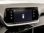 Peugeot 208 1.2 PureTech Sport (APPLE CARPLAY, GROOT NAVI, PARKEERSENSOREN, GETINT GLAS, SPORTSTOELEN, LANE ASSIST, NIEUWE APK, NIEUWSTAAT)