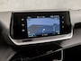 Peugeot 208 1.2 PureTech Sport (APPLE CARPLAY, GROOT NAVI, PARKEERSENSOREN, GETINT GLAS, SPORTSTOELEN, LANE ASSIST, NIEUWE APK, NIEUWSTAAT)