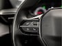 Peugeot 208 1.2 PureTech Sport (APPLE CARPLAY, GROOT NAVI, PARKEERSENSOREN, GETINT GLAS, SPORTSTOELEN, LANE ASSIST, NIEUWE APK, NIEUWSTAAT)
