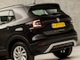 Volkswagen T-Cross 1.0 TSI Sport Automaat (APPLE CARPLAY, GROOT NAVI, GETINT GLAS, PARKEERSENSOREN, SPORTSTOELEN, LM VELGEN, ADAPTIVE CRUISE, NIEUWE APK, NIEUWSTAAT)